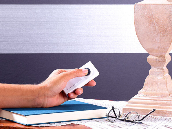 Récepteur radio portable pour système d'alarme avec sonnette