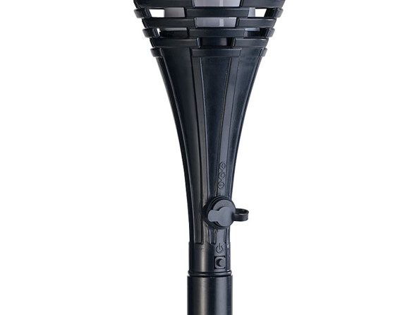 Torche de jardin 64 LED en plastique résistant