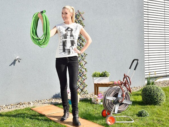 Tuyau d'arrosage extensible PRO.V2, 7 - 20 mètres. Mise en situation endoulé