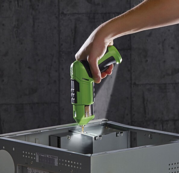 Visseuse sans fil à chargement automatique d'embouts AGT