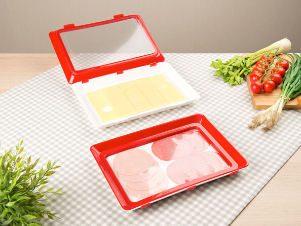 2 barquettes de conservation avec film hermétique