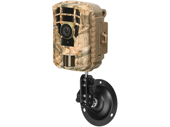 Caméra nature WK-450 montée avec ses accessoires.