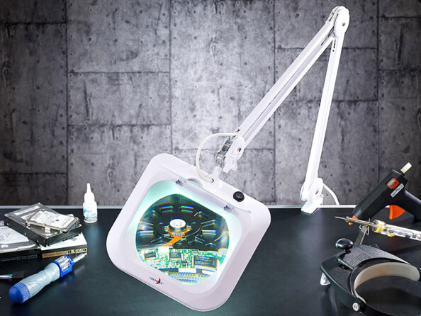 Lampe-loupe. Ultra-lumineuse 62 LEDs