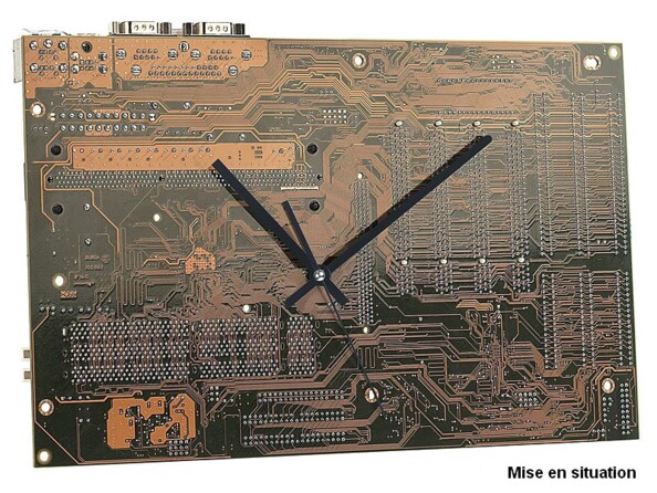 Mécanisme d'horloge radio-piloté sweep avec 3 jeux d'aiguilles St. Leonhard mise en situation