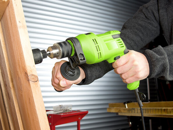 Perceuse à Percussion filaire avec une capacité de perçage dans l'acier : 13 mm, le béton : 13 mm, le bois : 25 mm