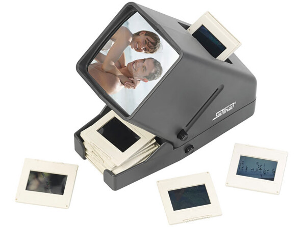 Visionneuse avec fente d'insertion, bouton d'éjection et compartiment pour diapositives avec cadre