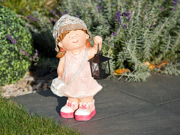Figurine décorative Petite Anne avec lanterne
