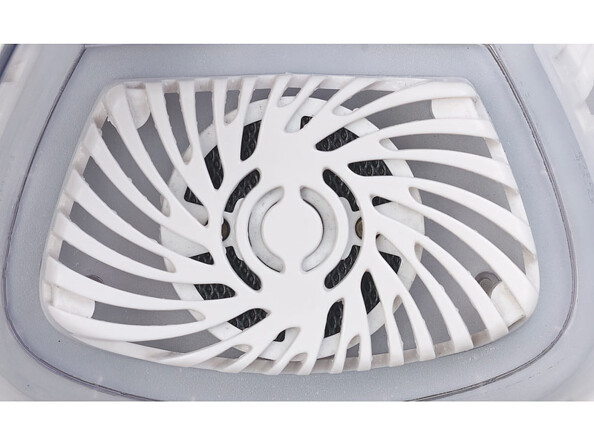 Ioniseur d'eau 1,5 L. Vue sur le générateur