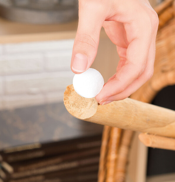 110 patins autocollants pour meubles - Blanc