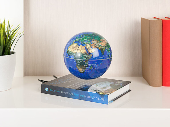 Mappemonde lumineuse à lévitation magnétique