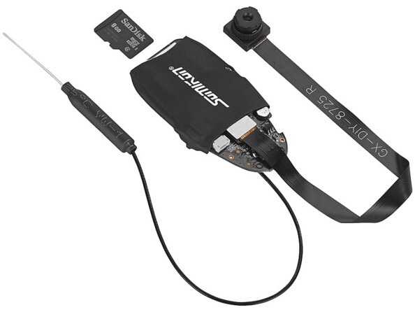 Mini caméra Full HD connectée. Vue du kit