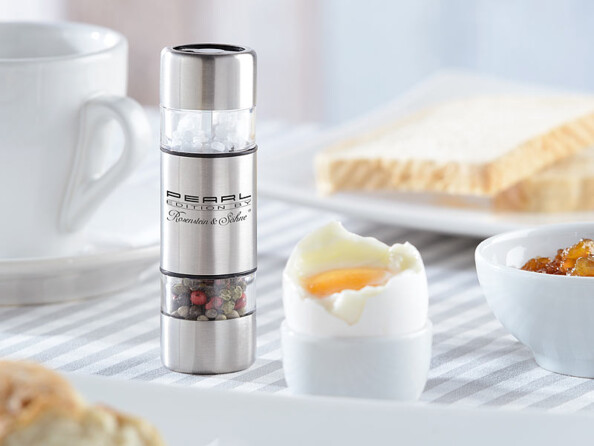 mini moulin a grains a double compartiment mis en situation