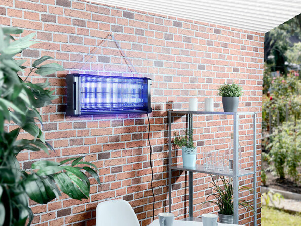 Modèle Piège à insectes 2000 V avec tubes UV interchangeables IV-640