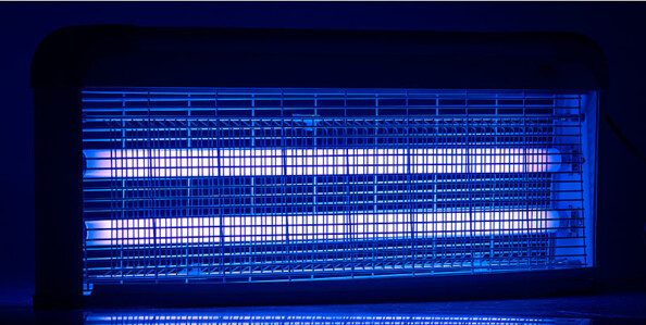 Piège à insectes à UV "IV-643" avec 2 tubes UV remplaçables, 2800 V, 40 W