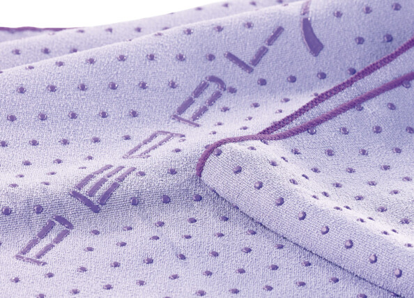 Serviette de yoga en microfibres de couleur violet