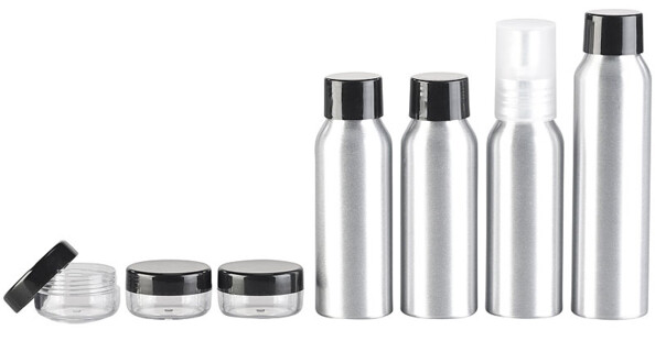 Trousse de voyage avec 7 contenants en PVC et aluminium