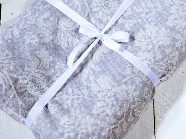 Couverture avec fausse peau d'agneau - Jacquard floral