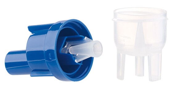 Vue sur le réservoir ouvert du masque nébuliseur