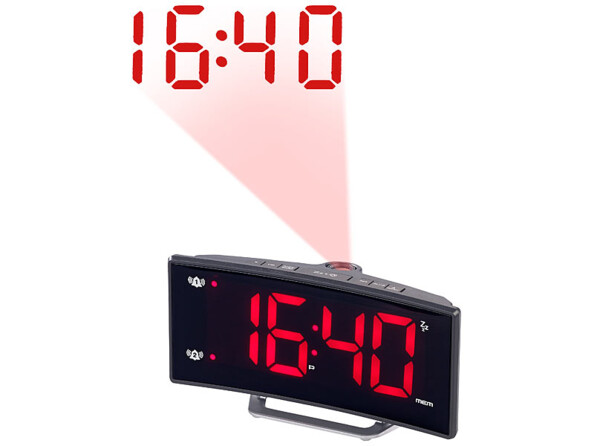 Radio-réveil à projection mis en situation