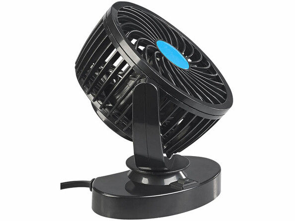 Ventilateur portable noir orientable avec hub central bleu cyan, vue trois quarts sur fond blanc