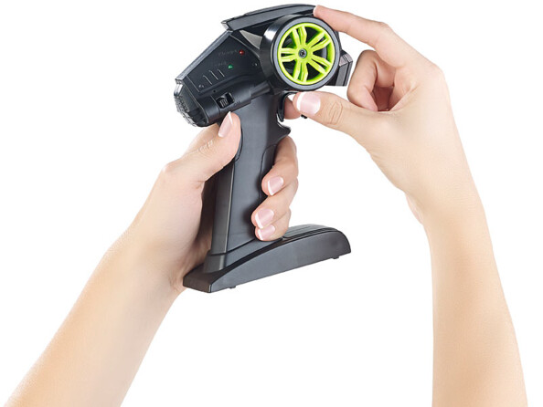 Voiture télécommandée "Phantom" 2,4 GHz