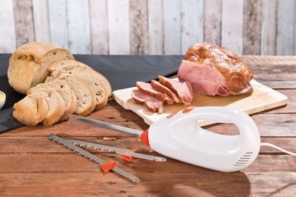 Couteau électrique Rosenstein & Söhne. Mise en situation.