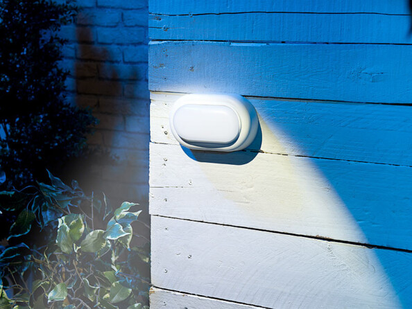 Lampe LED ovale antichoc 540 lm / 8 W / 4000 K