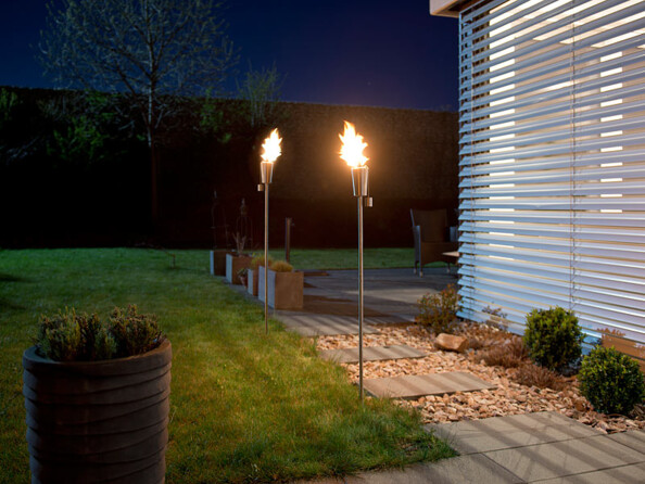 Paire de torches en acier inoxydable pour jardin avec mèche longue durée royal gardineer