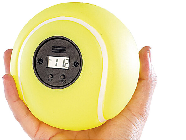 Réveil robuste en forme de balle de tennis