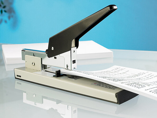 Agrafez jusqu'à 100 feuilles