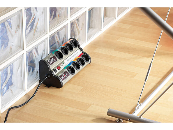 Bloc Multiprise multimédia de coin