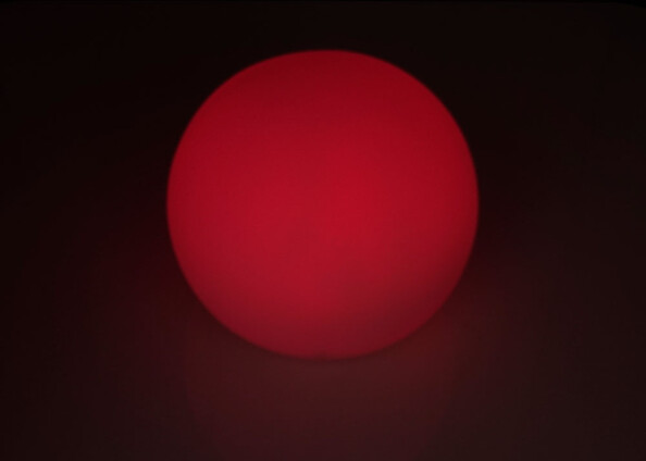 Boule lumineuse à LED multicolores (Reconditionné)