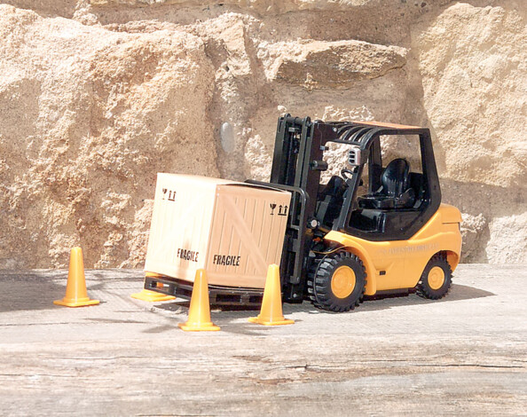 Chariot élévateur Radioguidé