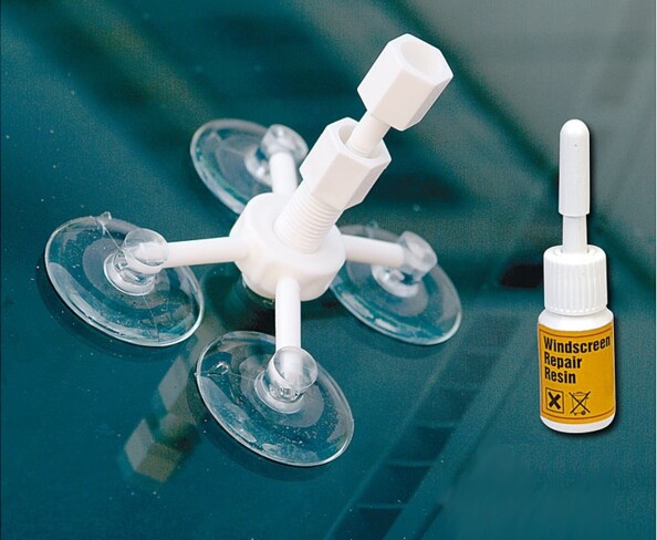 Le set inclus un flacon de résine pour réparation