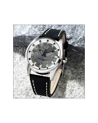 Montre à Quartz St. Leonhard ''3D Quartz''