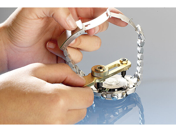 Outil d'ouverture de boîtier pour montre