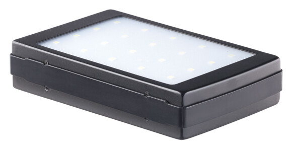 Batterie d'appoint solaire 11000 mAh PB-110.s avec lampe de camping