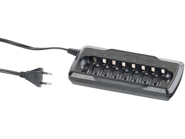 Chargeur pour 8 accus AA/AAA avec minuteur de sécurité