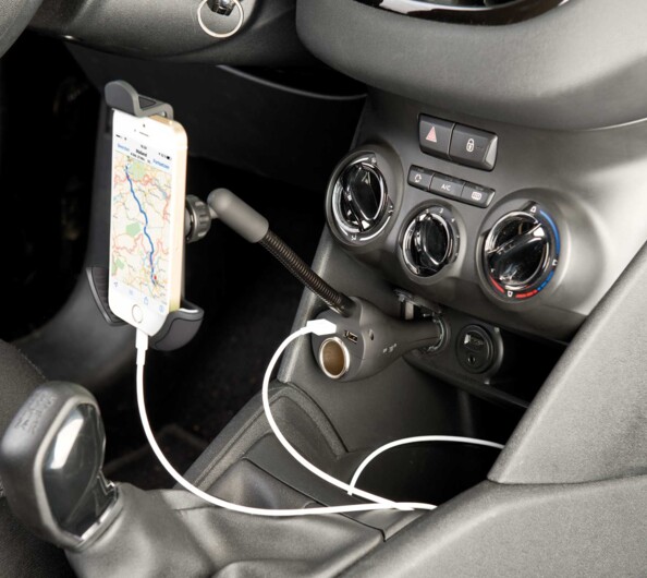 support iphone pour voiture avec chargeur rapide intégré et deport de prise 12v