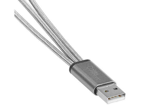 Zoom sur la fiche d'entrée USB-A du câble de chargement 3 en 1 Callstel