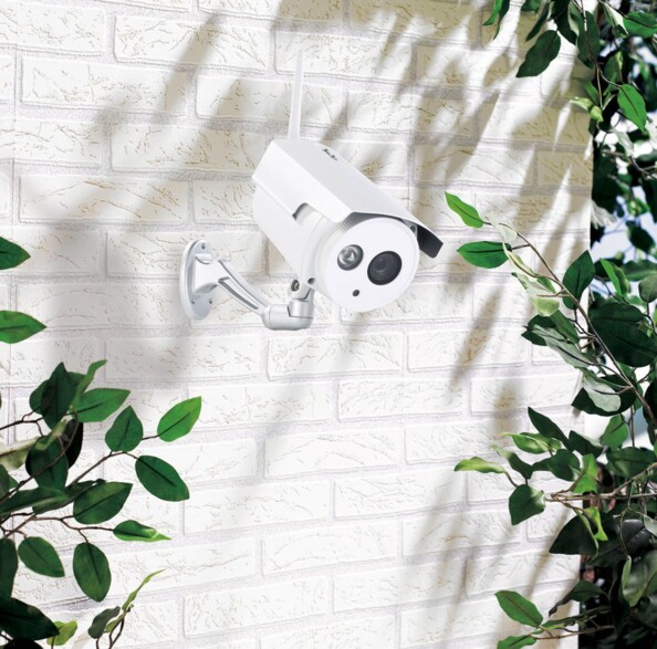 Caméra IP d'extérieur ''IPC-730.IR'' avec vision nocturne infrarouge