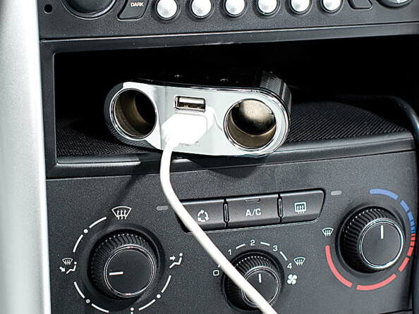 Multiprise 2 X prises alume cigare