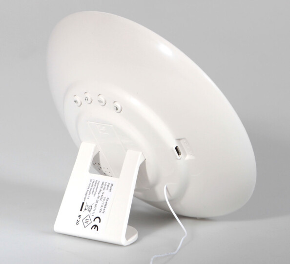 arriere reveil wake up auvisio avec lampe led douce intégrée