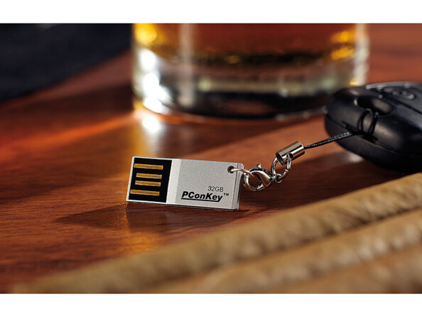 Clé USB étanche avec 32 Go d'espace de stockage