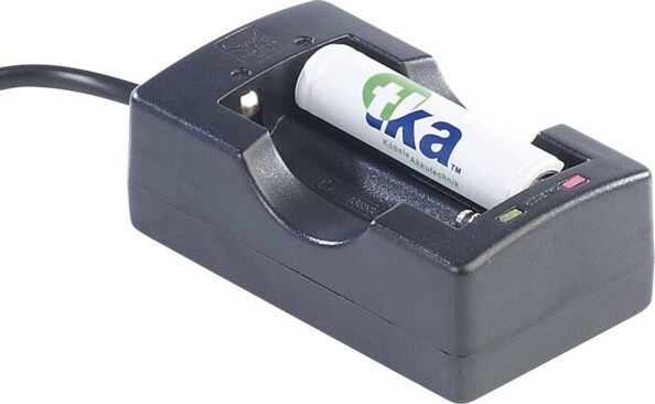 Chargeur pour accumulateurs li-ion type 18650 - 3,7 V