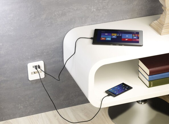 Prise USB murale à 4 ports 15 W