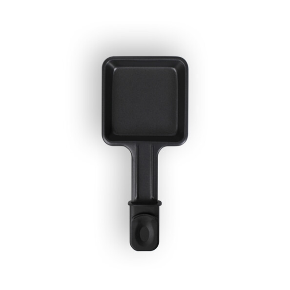 Caquelon avec revêtement antidérapant livré avec l'appareil à raclette Livoo.