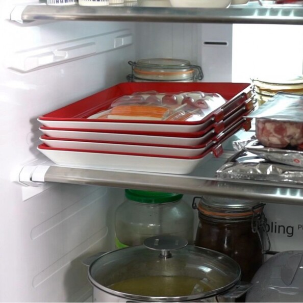 Conservez votre barquette Clever Tray au congélateur.