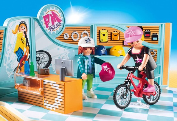 Vélo et accessoires compatibles avec les figurines Playmobil et interchangeables.
