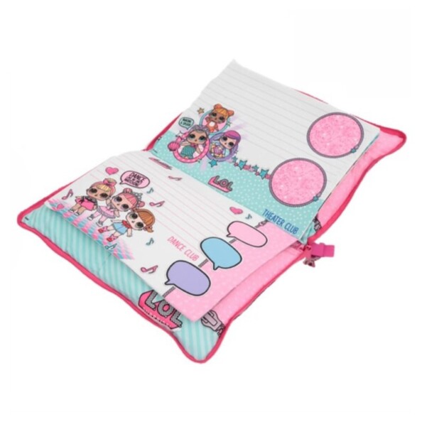 Les pages en tissu détachable à l'intérieur du coussin secret L.O.L Surprise!